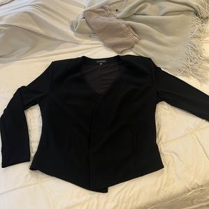 Wantable Women’s Lightweight Blazer Jacket with Shoulder Pads